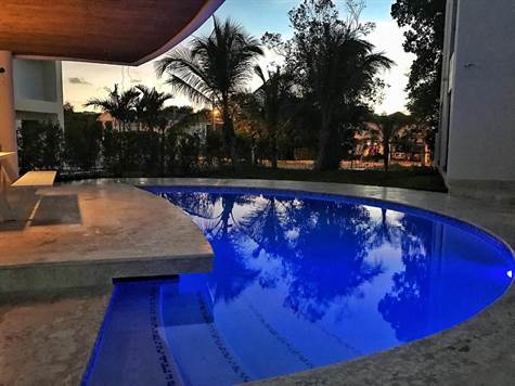 Estupenda Villa de 4 habitaciones con piscina en Punta Cana Village